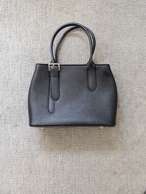 Persaman bag Never Used. Classic Black Leather Tote Handbag